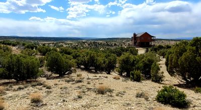 Knoll with Huge views * Small Gully * Power * 2.87 acres 5 miles east of Duchesne Utah