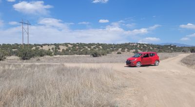 Surrounded by Santa Fe National Forest - Near Las Campanas and Golf Course - 8 Miles from Santa Fe