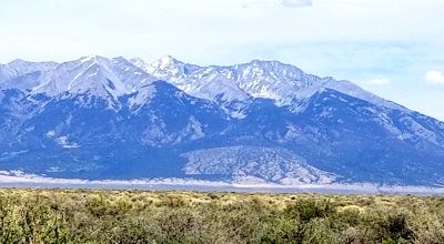 San Luis Valley Scenic Mountain Views - County Road Access