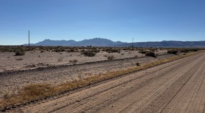 2.5 Acres - Power - SE Deming NM Near Proposed Casino - Graded Road
