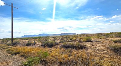 Scenic New Mexico Desert land - Paved road Frontage - Power at road