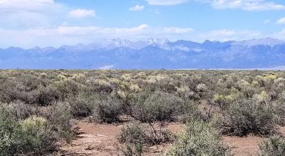 San Luis Valley Scenic Mountain Views - County Road Access