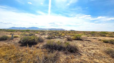 Scenic New Mexico Desert land - Paved road Frontage - Power at road