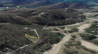 Premier golf & waterfront community lot nestled in the scenic mountains of East Tennessee