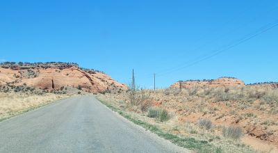 Spectacular Views of Red Sandstone formations - 5 acre corner lot with Power