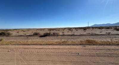 2.5 Acres - Power - SE Deming NM Near Proposed Casino - Graded Road