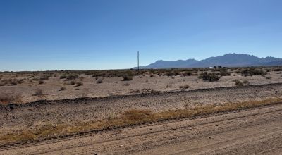 2.5 Acres - Power - SE Deming NM Near Proposed Casino - Graded Road