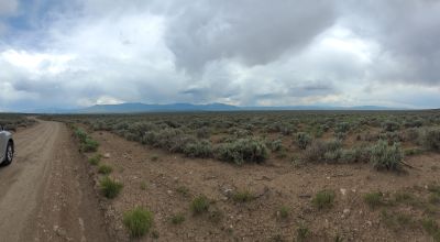 Secluded - Off the beaten path - Off Grid living 1/2 acre Taos New Mexico land