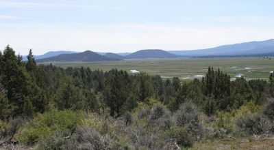 2 adjoining lots with wide open views of Sprague River and Valley