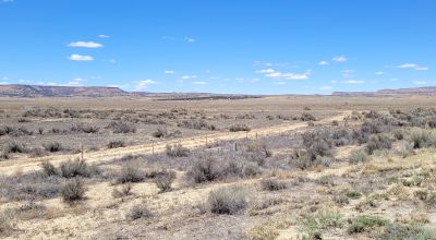 Scenic New Mexico Desert 25 miles N-NW of Grants - 1 acre parcels - Camp RV Build